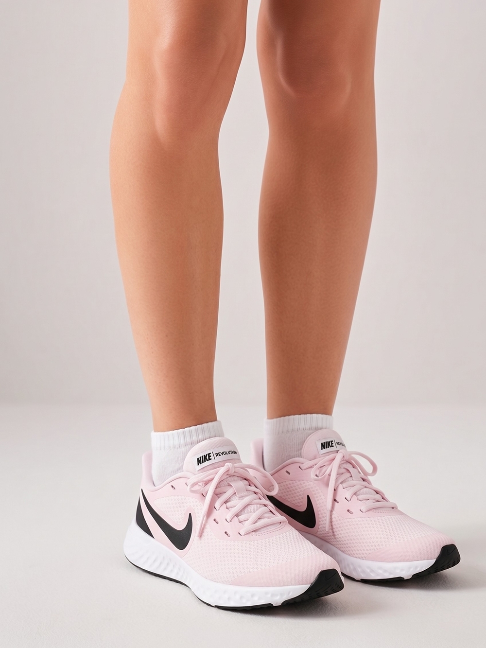 Nike Revolution 5 Pink Running Shoes 6Y- 7.5-8 Women's